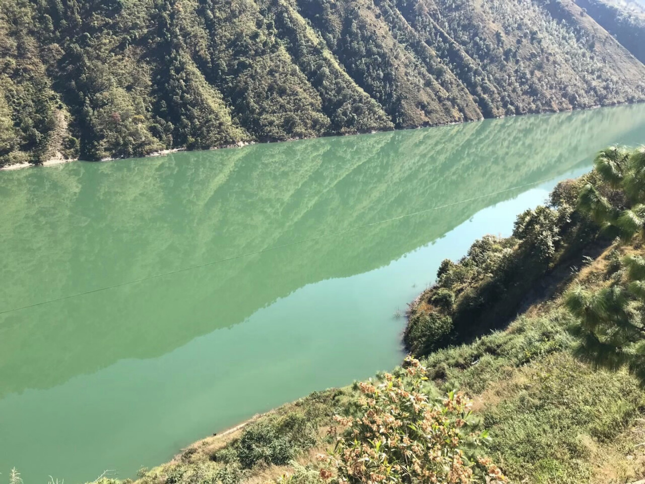 怒江石月亮景区